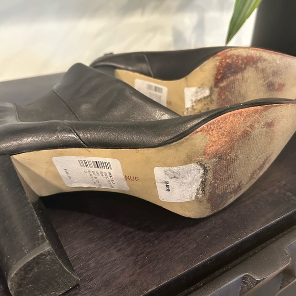 Saks ankle height boots size 10 - Picture 6 of 7